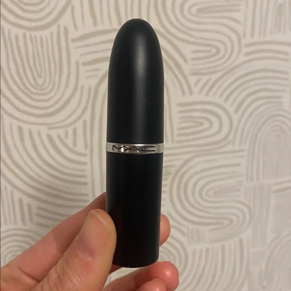 MAC Cosmetics Honeylove Lipstick - Picture 2 of 5